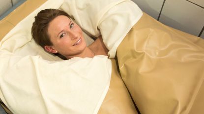 Bild von Nachtkerzenöl-Packung im Wasserbett